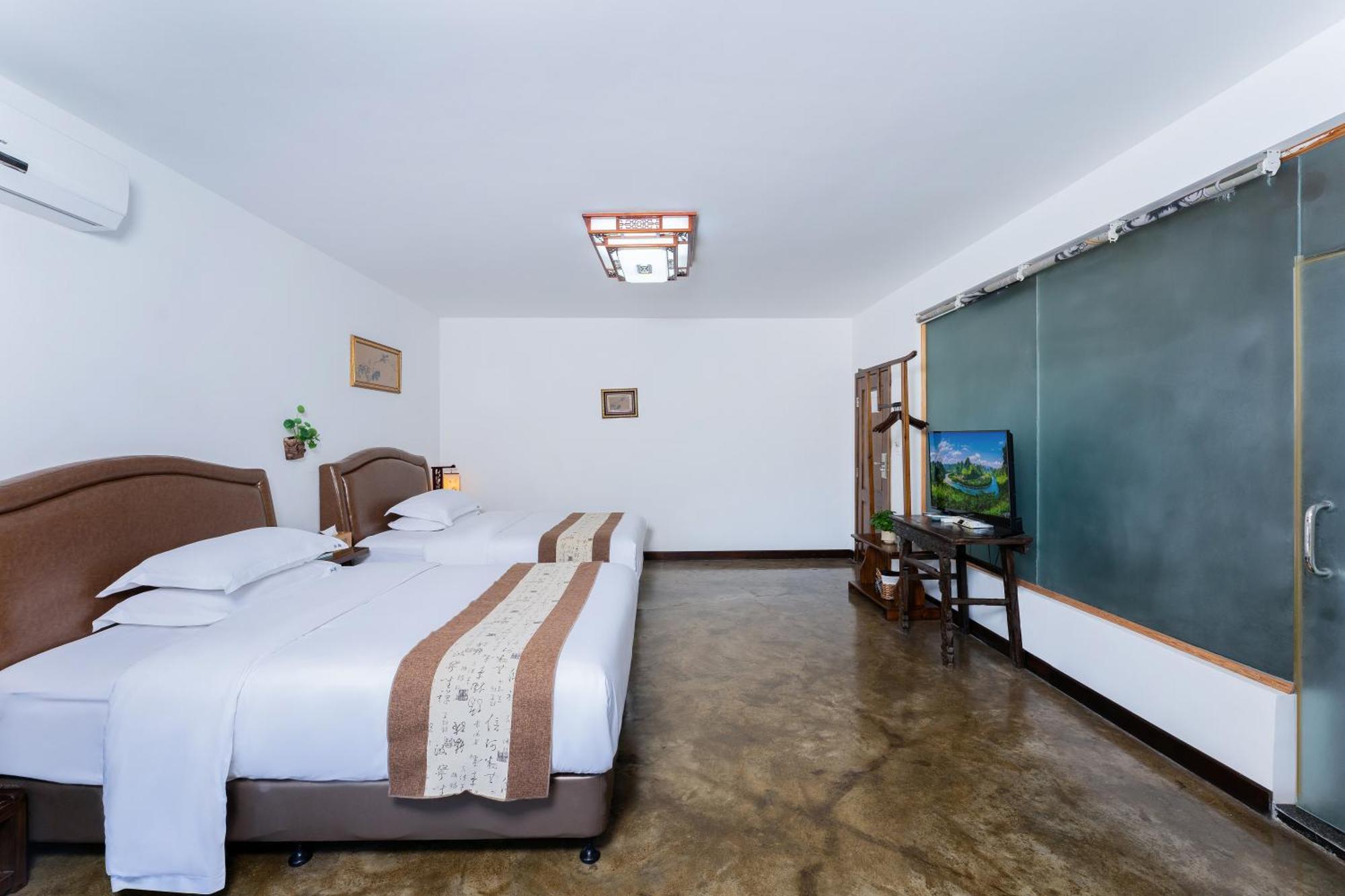 Leisure Courtyard Hotel Yangshuo-Free Shuttle Bus To Yangshuo Station Stay 2 Nights One Way 외부 사진