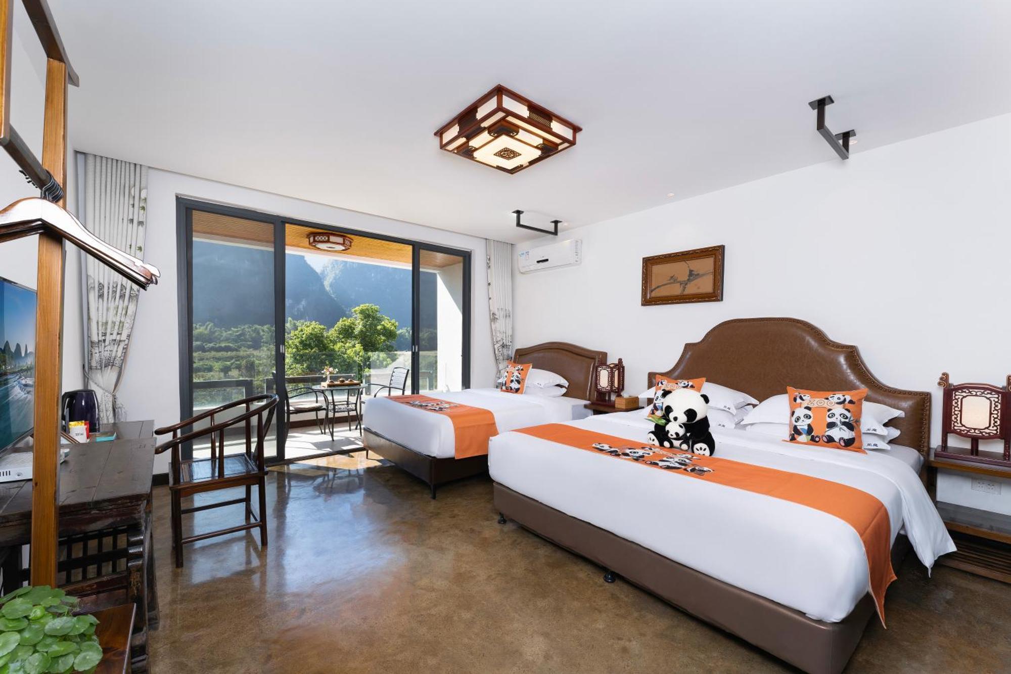 Leisure Courtyard Hotel Yangshuo-Free Shuttle Bus To Yangshuo Station Stay 2 Nights One Way 외부 사진