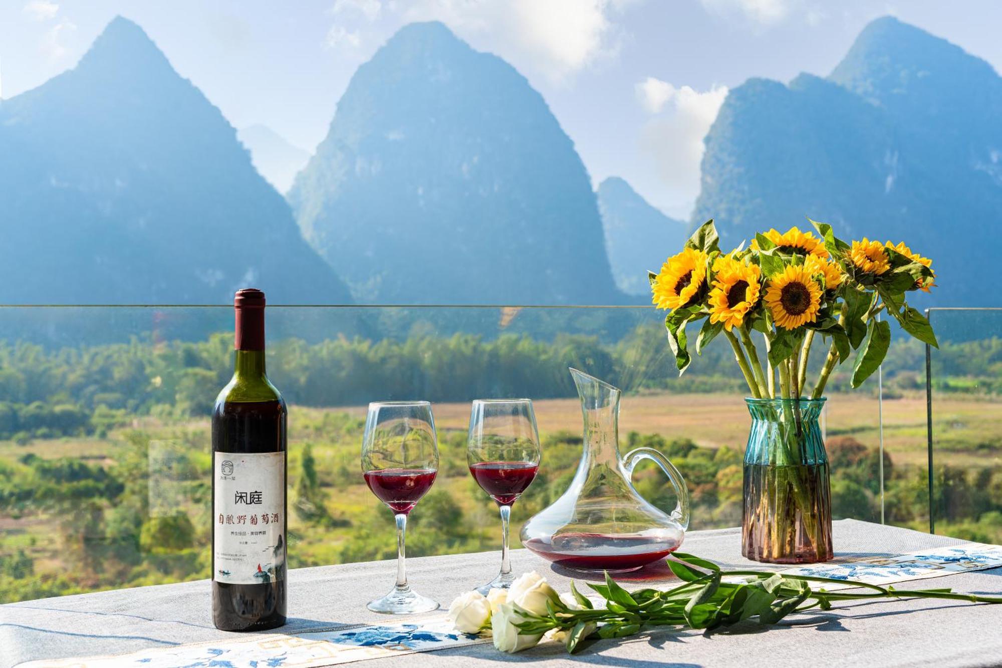 Leisure Courtyard Hotel Yangshuo-Free Shuttle Bus To Yangshuo Station Stay 2 Nights One Way 외부 사진
